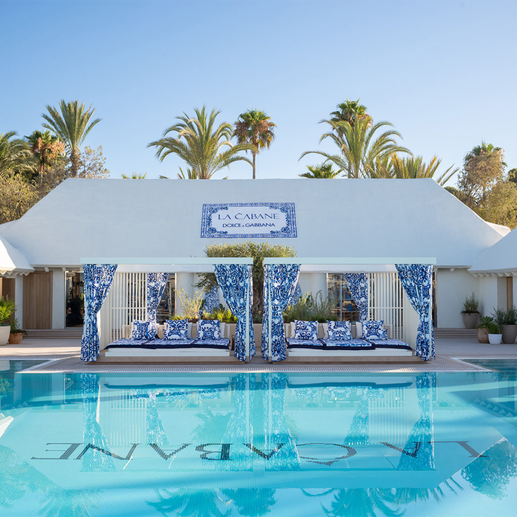 Dolce&Gabbana beach clup avec piscine à Marbella en Espagne