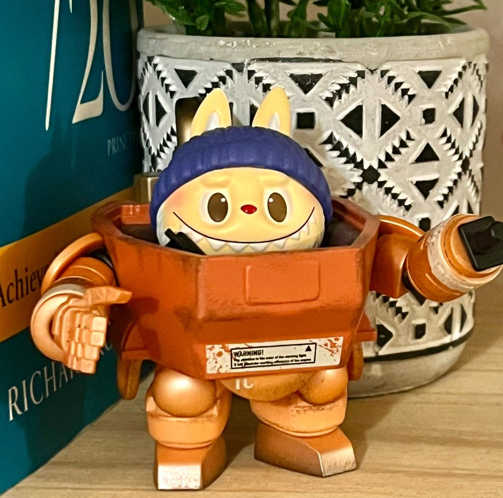 Ma propre figurine Labubu - illustration personnelle du phénomène 